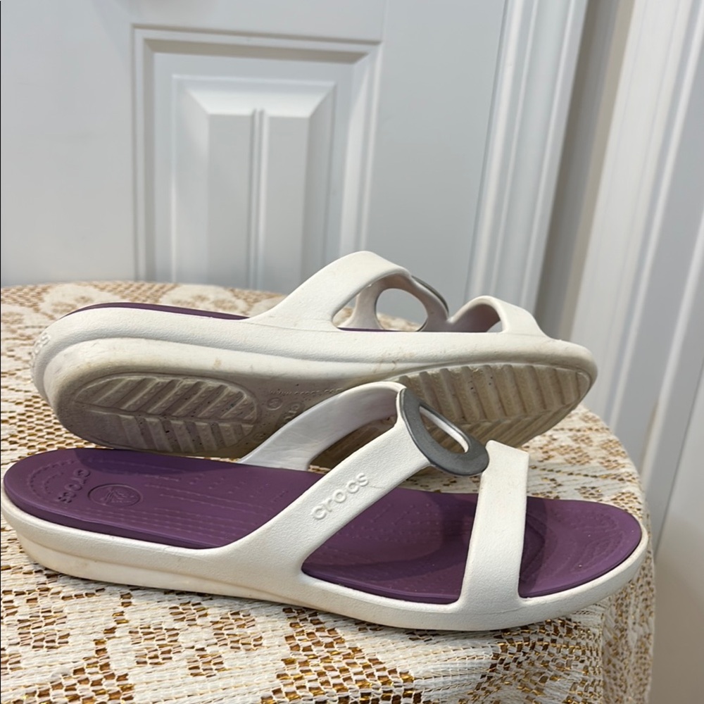 CROCS White Strap Sandals with Purple Footbed - Picture 4 of 8